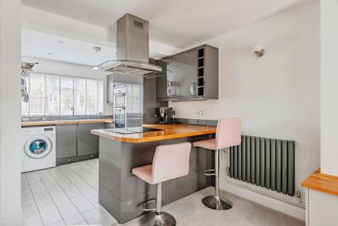 Sycamore Drive, East Grinstead, RH19