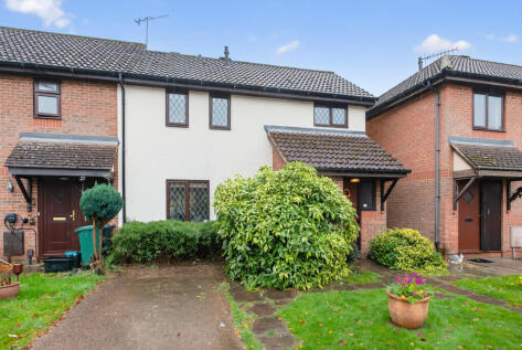 Clarence Way, Horley, RH6