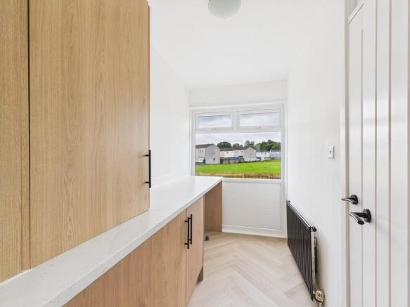 CAM05526G0-PR0008...