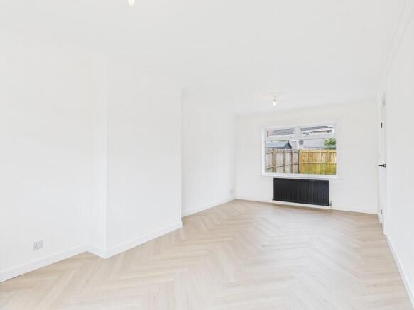 CAM05526G0-PR0008...