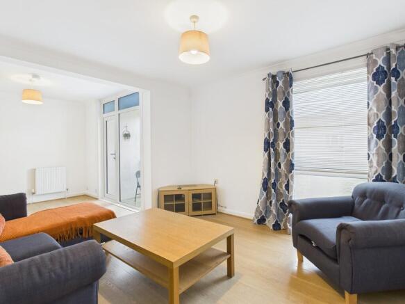 CAM05526G0-PR0072...