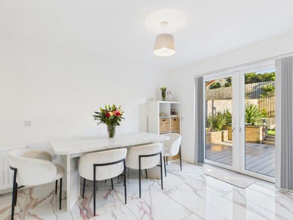 CAM05526G0-PR0066...