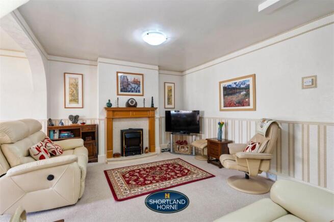 Lounge / Dining Room