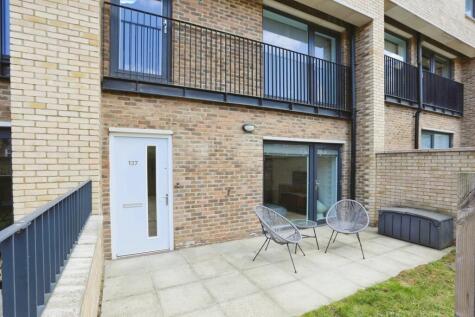 Woolwich New Road, London, SE18