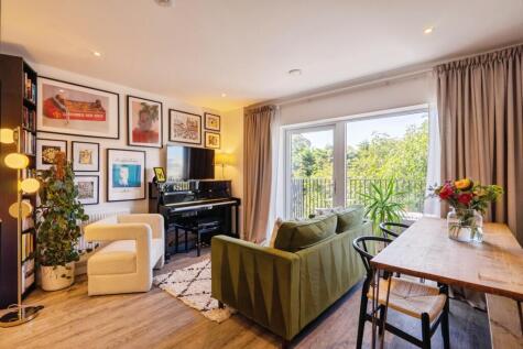 26 Brumwell Avenue, Woolwich, SE18