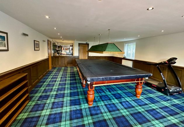 Snooker room.png
