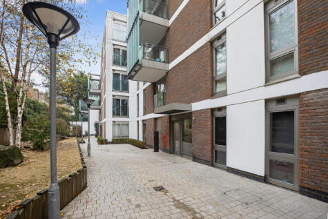 Wingate Square, London, SW4