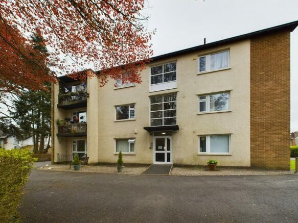 2 bedroom flat for sale in Thornhill Court Heol Llanishen Fach ...