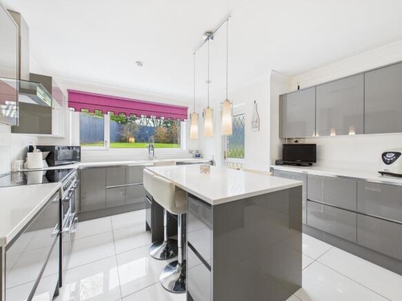 Kitchen and breakfast room