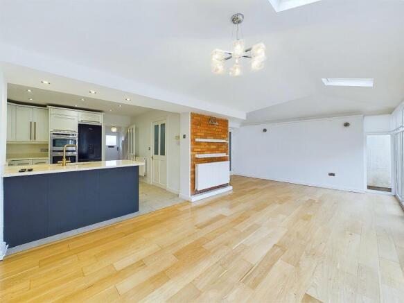 Family room/dining room