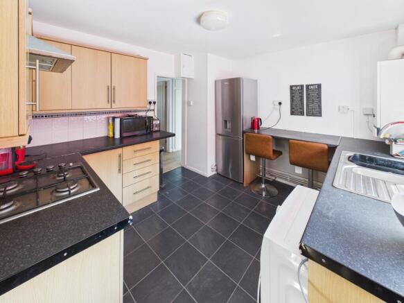 Kitchen and breakfast room