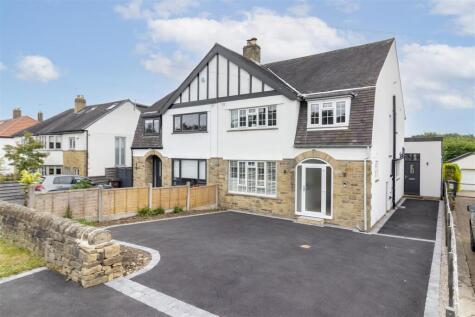 Tredgold Avenue, Bramhope, Leeds