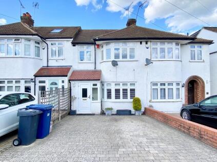 Derwent Avenue, East Barnet, EN4