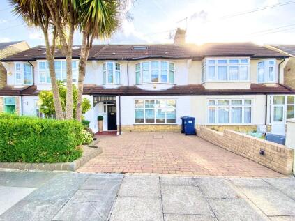 Eton Avenue, East Barnet, EN4