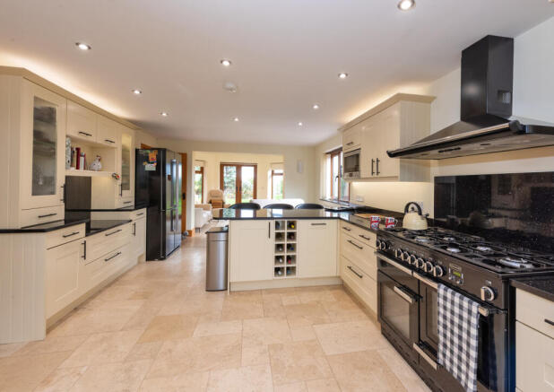 Kitchen/Breakfast