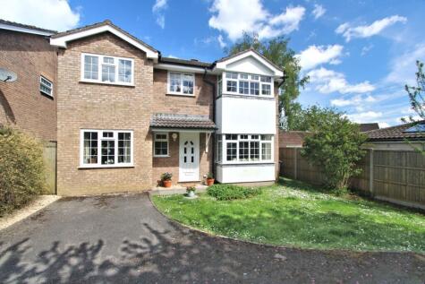 Somerset Close, Wotton-under-Edge, Kingswood , GL12
