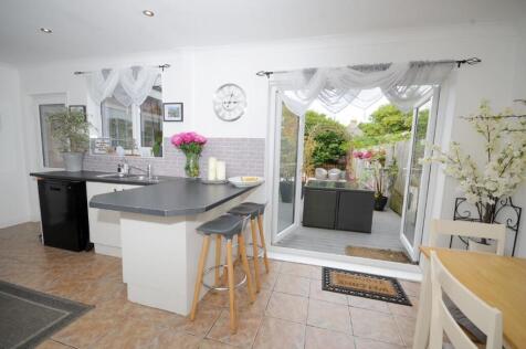 The Crescent, St. Neots, Cambridgeshire, PE19