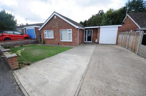 Manor Farm Road, St. Neots, Cambridgeshire, PE19