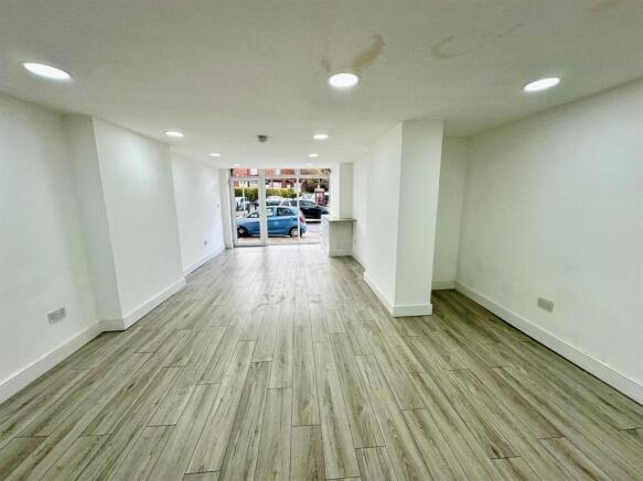 WhatsApp Image 2025-10-28 at 22.15.30_fda59bf7.jpg