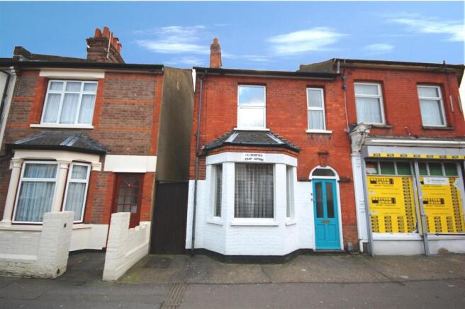 11 Harwoods Rd front.jpg