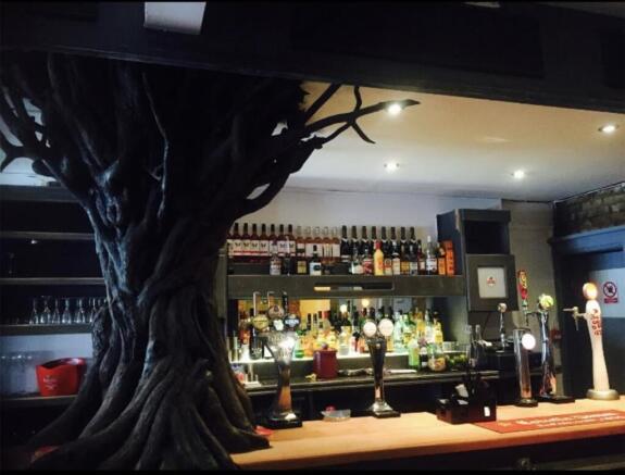 Johnny's queens rd bar.jpg