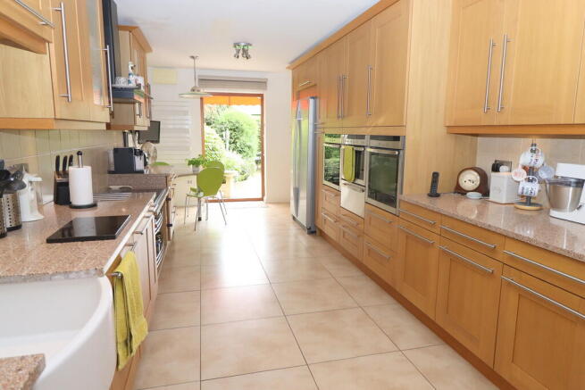 Kitchen 3 25-07-2...