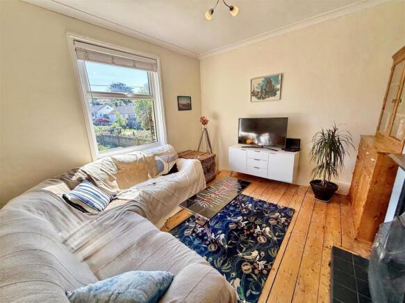 Living Room.jpg