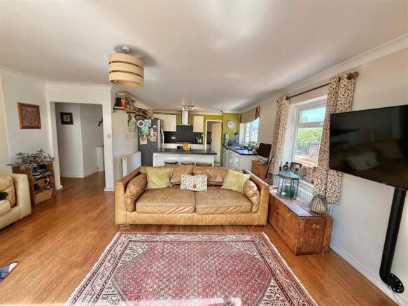 Living Area 2.jpg