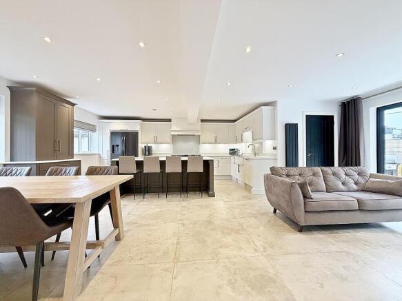 Kitchen/Diner/Family Room