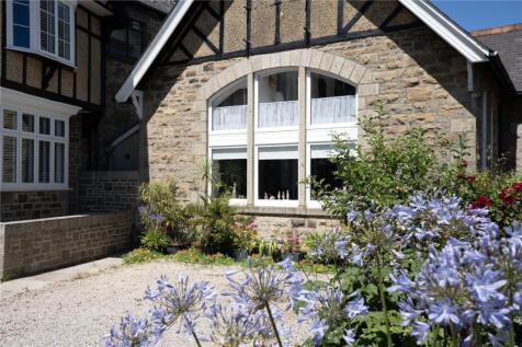 Chyandour Square, Penzance, TR18