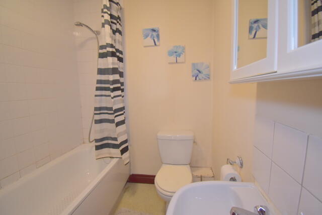 Bathroom.JPG