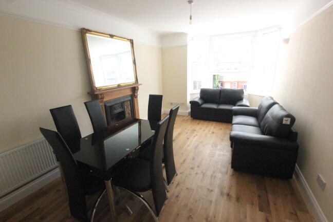 4 Carlton Lodge rece