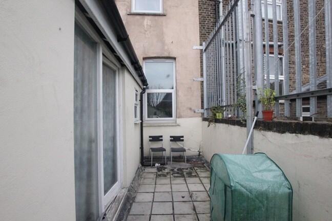 23a Crouch Hill Balc