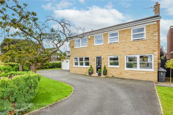 4 bedroom detached house for sale in Burton Acres Mews Kirkburton