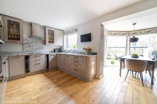 Dining Kitchen
