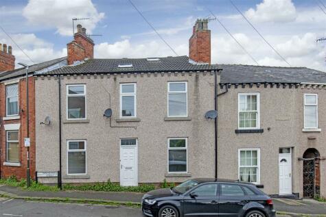 Chesterfield - 3 bedroom flat for sale