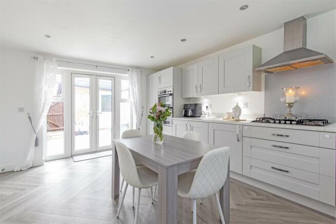 Impressive Kitchen/Diner