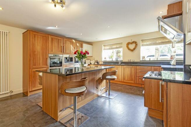 Fabulous Dining Kitchen