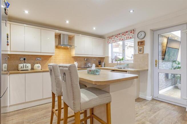 Fabulous Open Plan Kitchen/Dining/Living