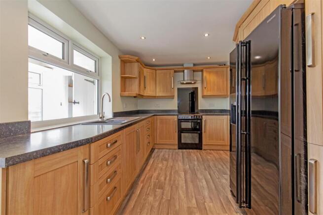 Kitchen-4.jpg