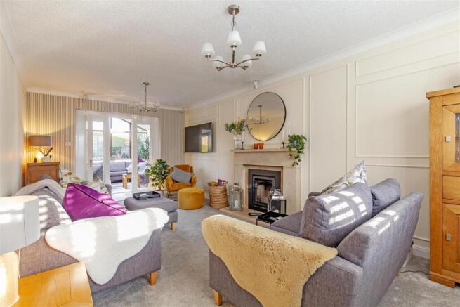 Delightful Reception Room