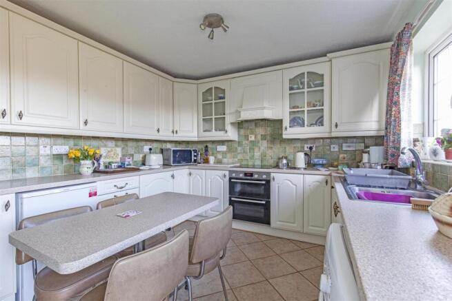 Kitchen/Breakfast Room