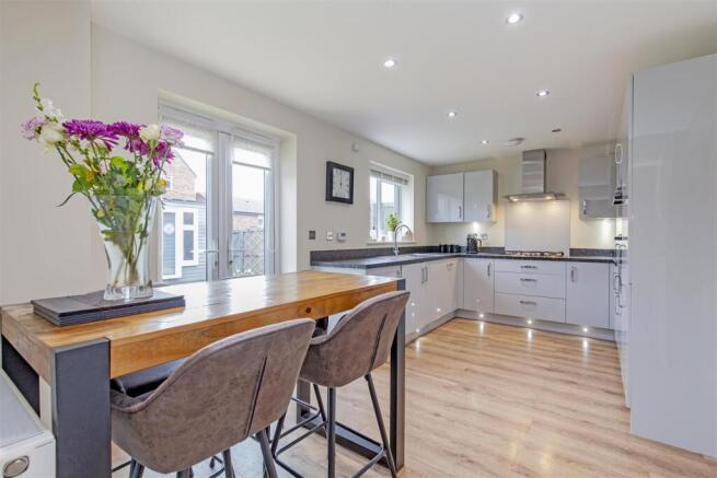 Stunning Breakfast Kitchen