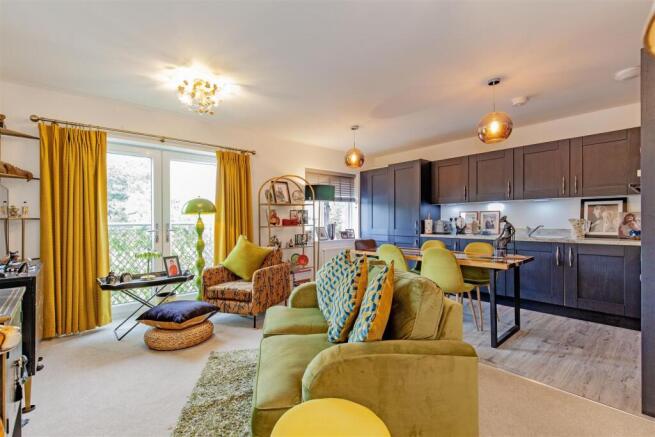 Open Plan Living/Kitchen Area