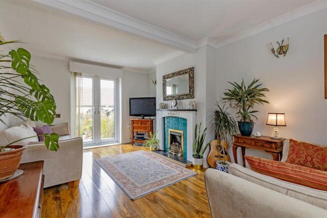 Reception Room-1.jpg