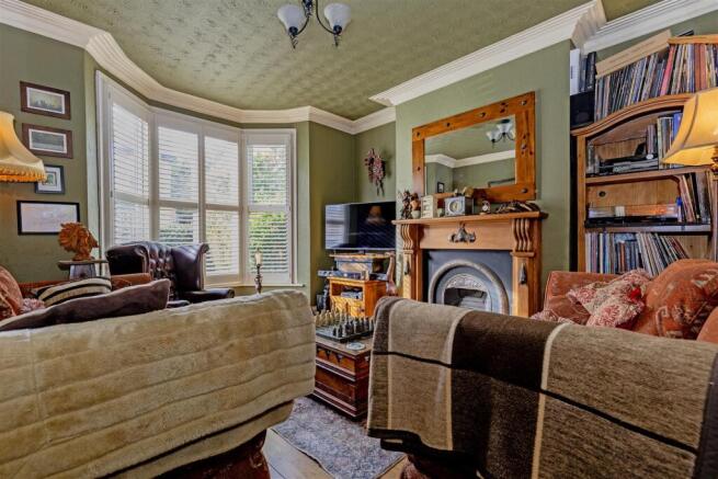 Reception Room-1.jpg