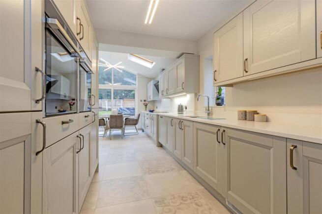 Extended Kitchen / Breakfast Room