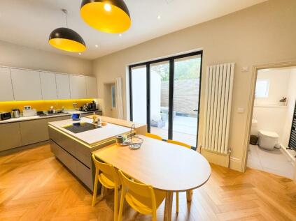 Vernham Road, Plumstead, London, SE18 3HB