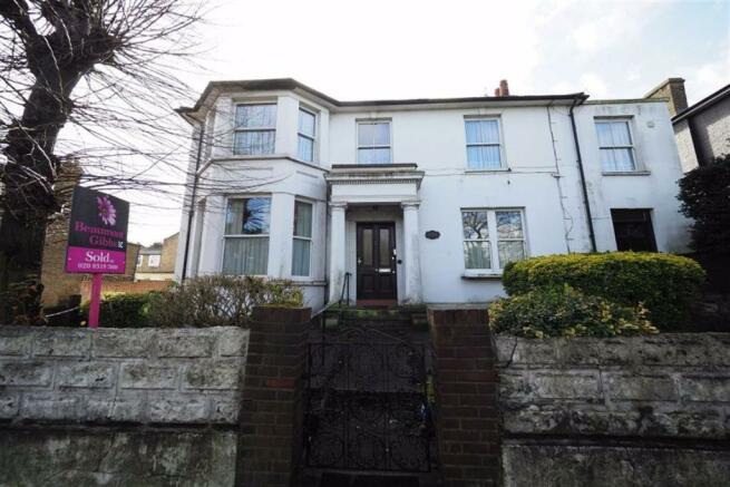 4 Bedroom Semi-detached House For Sale In Plumstead Common Road 