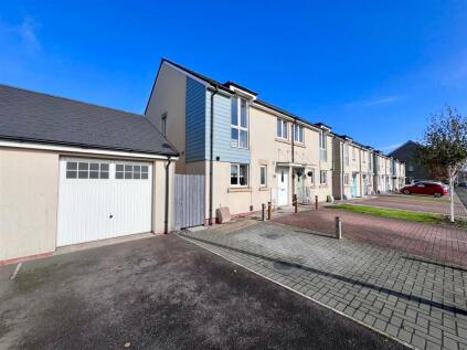 Miles Row, Haywood Village - NO CHAIN & GARAGE!